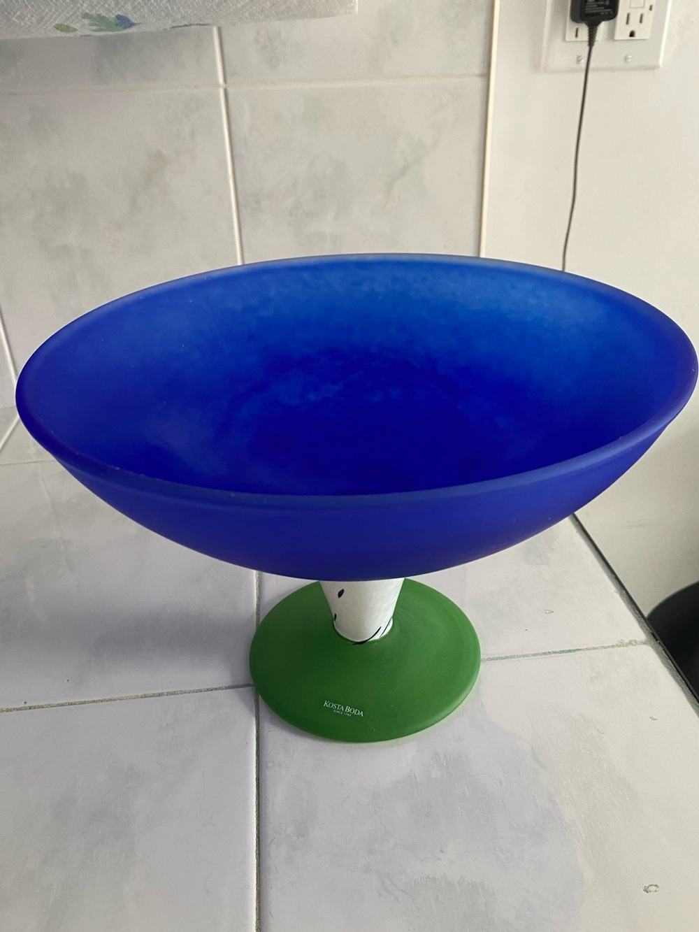 KOSTA BODA VINTAGE GLASS FRUIT VASE, NEW CONDITION, RARE
